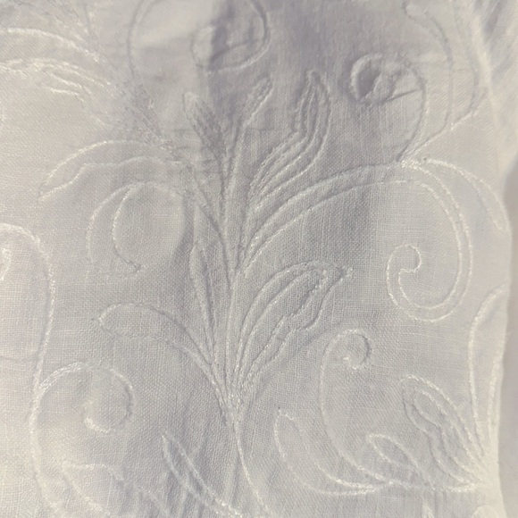 Italian Linen Embroidered Top - Picture 7 of 7